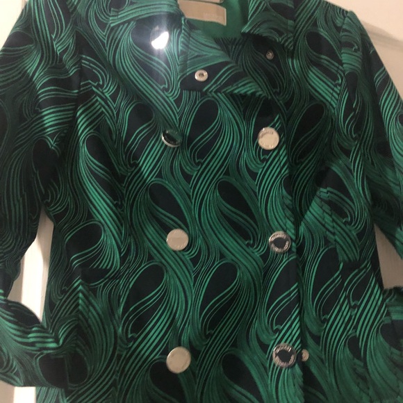 Michael Kors Light Weight Print Jacket - Picture 7 of 7